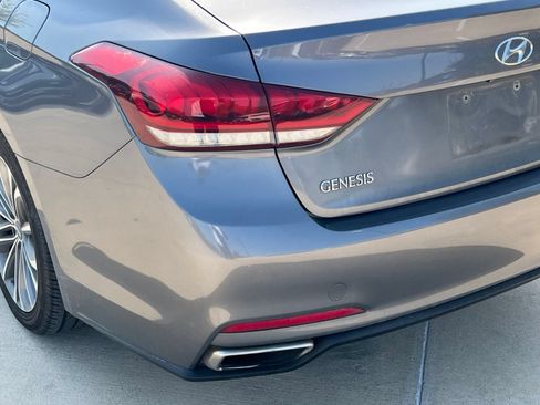 Used 2016 Hyundai Genesis 3.8 RWD image 13