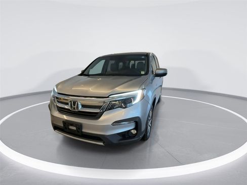 Used 2020 Honda Pilot EX image 4