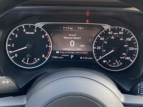 Used 2023 Nissan Rogue S image 11