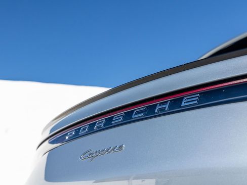 Certified 2022 Porsche Cayenne Coupe image 12