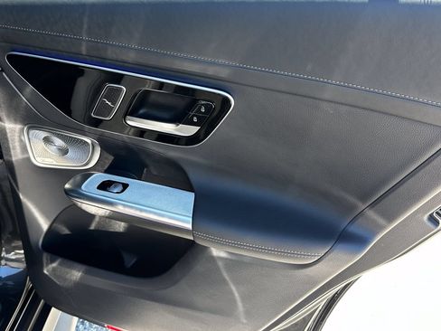 Certified 2025 Mercedes-Benz GLC 300 image 19