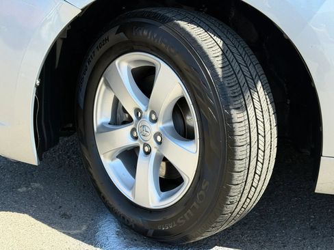 Used 2014 Toyota Sienna L FWD image 11