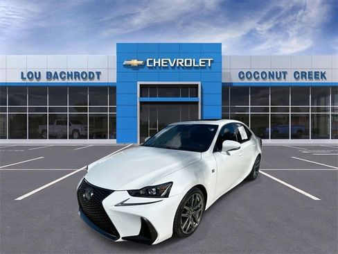 Used 2018 Lexus IS 350 F Sport image 4