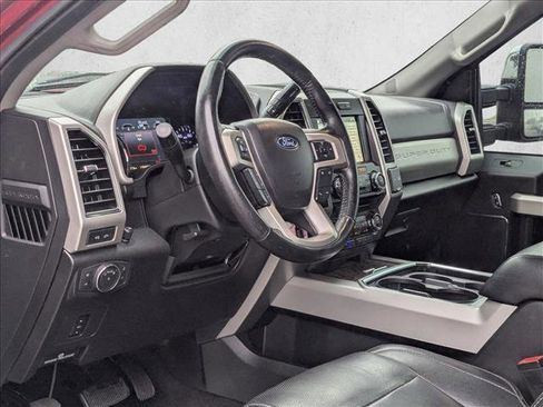 Used 2018 Ford F350 Lariat w/ Chrome Package image 10
