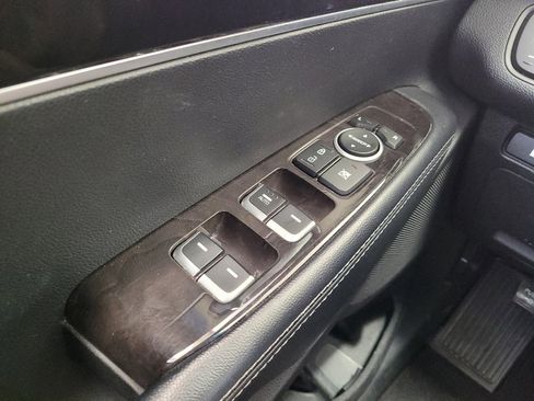 Used 2017 Kia Sorento AWD image 27