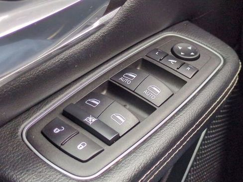 Used 2023 RAM 1500 Laramie image 24