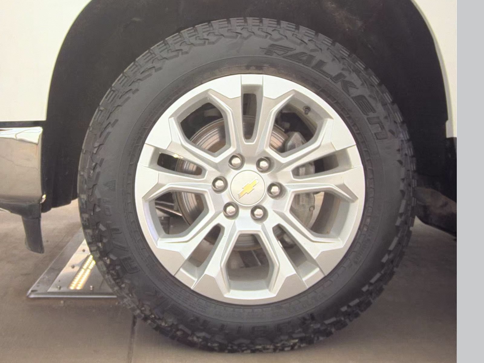Used 2023 Chevrolet Silverado 1500 LTZ w/ LTZ Convenience Package II AWD/4WD image 20