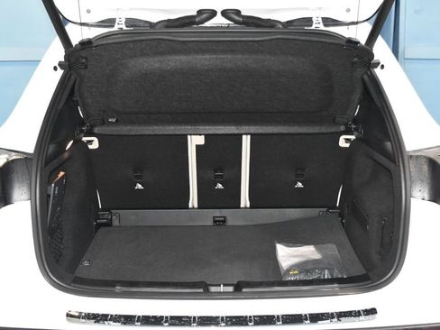 Certified 2025 Mercedes-Benz GLA 250 4MATIC image 31