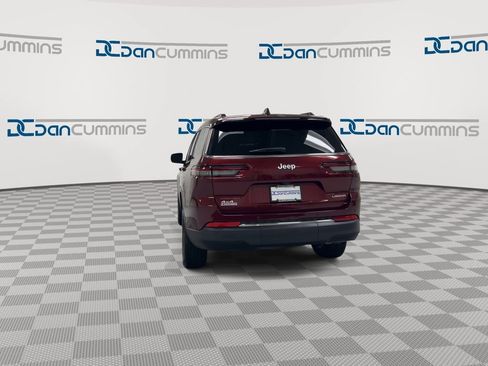 Used 2025 Jeep Grand Cherokee L Laredo w/ Luxury Tech Group I AWD/4WD image 7