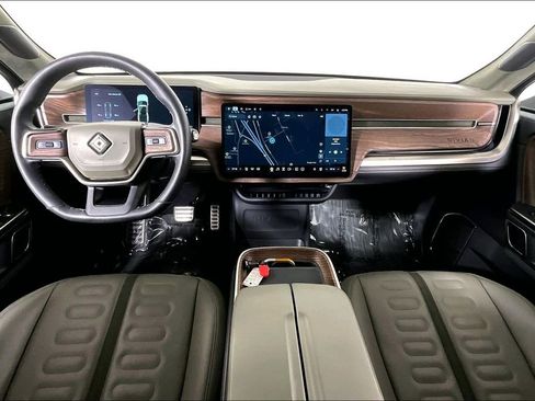 Used 2023 Rivian R1T Adventure image 15