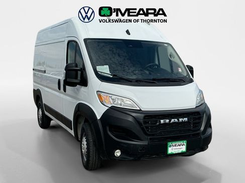 Used 2024 RAM ProMaster 2500 w/ Convenience Group FWD image 7