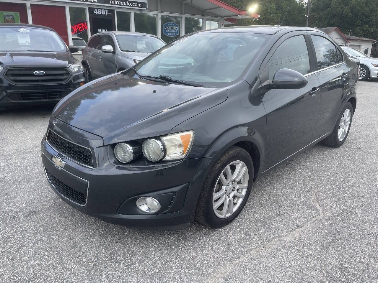 Used 2015 Chevrolet Sonic LT w/ Wheels and Fog Lamp Package FWD image 3