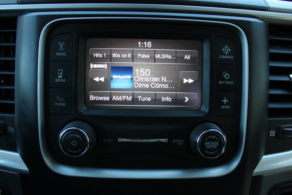 Used 2022 RAM 1500 Classic SLT AWD/4WD image 12