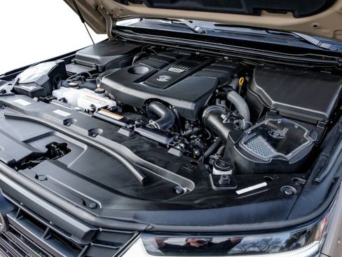 Used 2025 Lexus GX 550 image 53