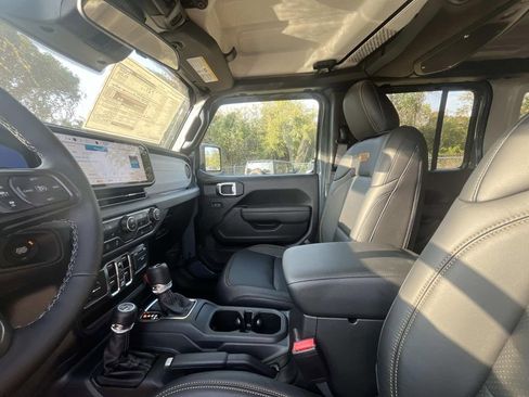 New 2026 Jeep Wrangler Unlimited Sport AWD/4WD image 10