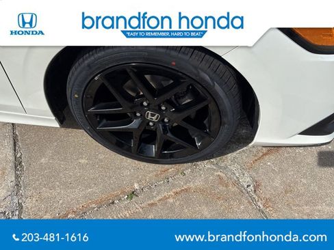 Used 2023 Honda Civic Sport image 33