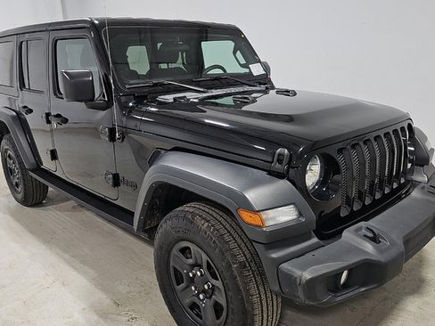 Used 2023 Jeep Wrangler Unlimited Sport AWD/4WD image 4