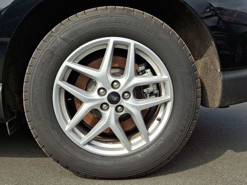 Used 2024 Ford Edge SEL w/ Convenience Package image 4