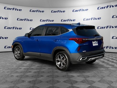 Used 2021 Kia Seltos EX AWD/4WD image 3