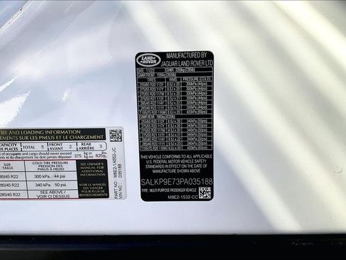 Used 2023 Land Rover Range Rover SE image 17