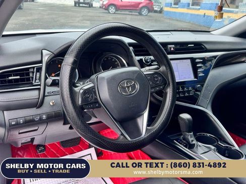 Used 2019 Toyota Camry LE w/ Carpet Mat Package image 9
