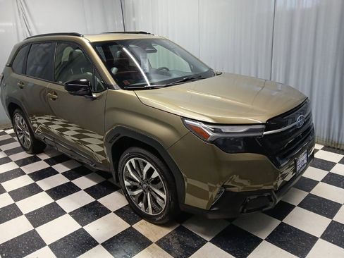 New 2025 Subaru Forester Touring AWD/4WD image 3