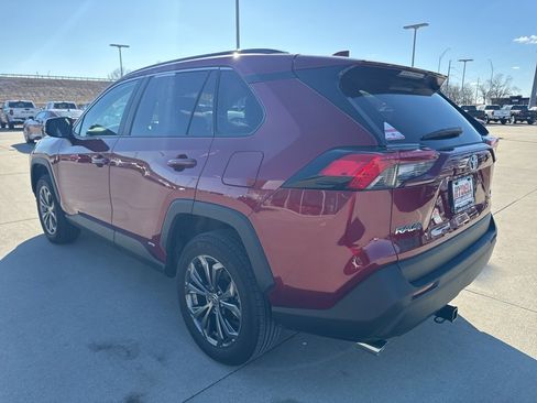 Used 2022 Toyota RAV4 XLE Premium image 26
