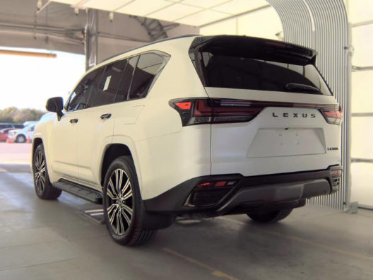 Used 2025 Lexus LX 700h Luxury w/ Appearance Package AWD/4WD image 10