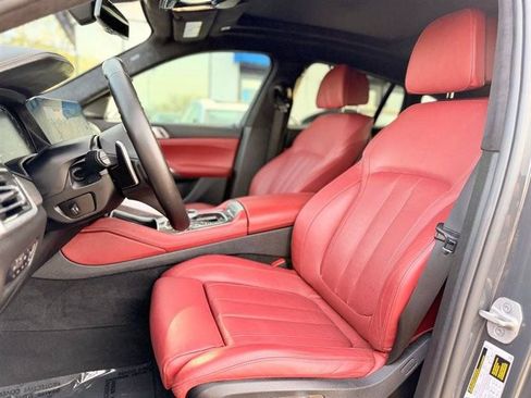 Used 2022 BMW X6 M50i w/ Executive Package AWD/4WD image 10