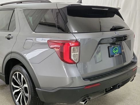 Used 2022 Ford Explorer ST-Line w/ Class IV Trailer Tow Package AWD/4WD image 7