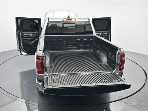 Used 2019 RAM 1500 Laramie AWD/4WD image 44