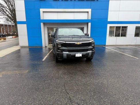 New 2026 Chevrolet Silverado EV LT AWD/4WD image 3