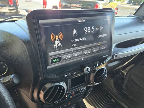 Used 2016 Jeep Wrangler Unlimited Sport AWD/4WD image 18