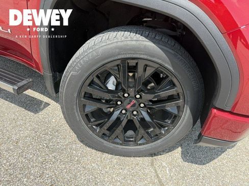Used 2024 GMC Sierra 1500 Denali w/ Technology Package AWD/4WD image 41