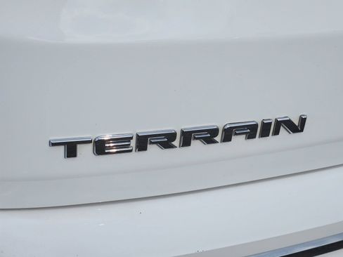 Used 2018 GMC Terrain Denali w/ Comfort Package FWD image 13