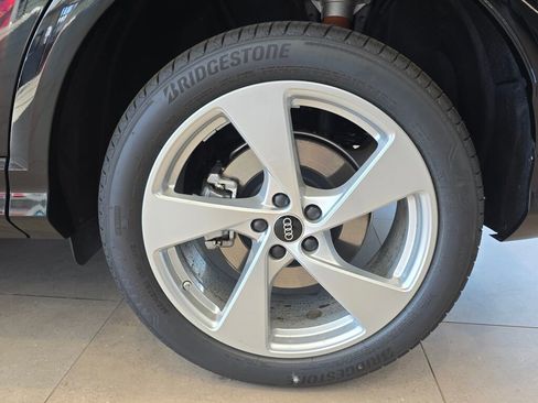 New 2025 Audi Q5 Premium Plus image 18