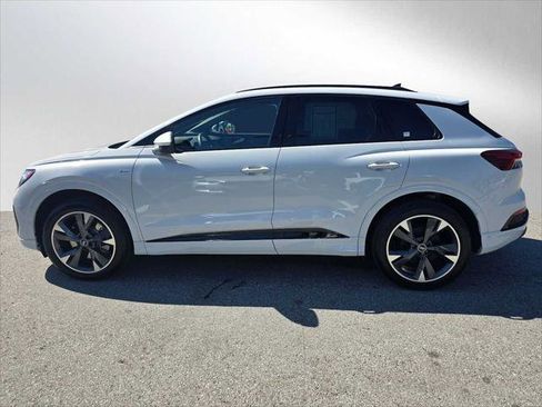 Used 2023 Audi Q4 e-tron Premium Plus w/ Premium Plus image 6