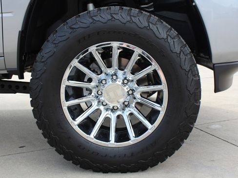 Used 2024 RAM 3500 Laramie w/ Sport Appearance Package image 6