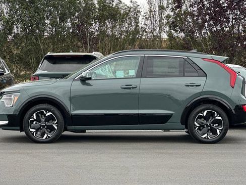 New 2026 Kia Niro Wind FWD image 7