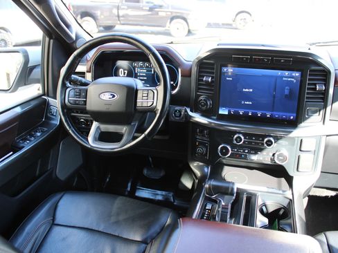 Used 2022 Ford F150 Lariat w/ Max Trailer Tow Package AWD/4WD image 15