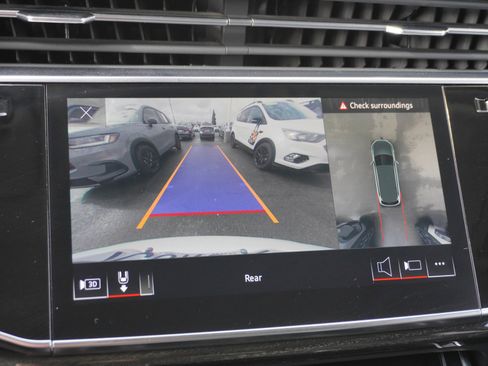 Used 2022 Audi Q7 3.0T Prestige image 31