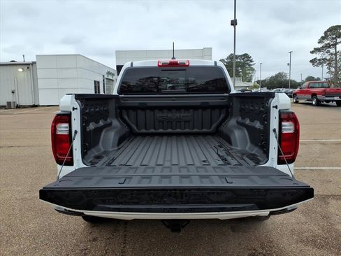 Used 2026 GMC Canyon Elevation w/ Convenience Package RWD image 6