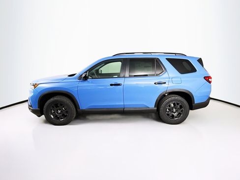 New 2025 Honda Pilot TrailSport image 7