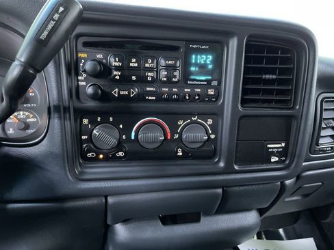 Used 1999 Chevrolet Silverado 1500 LS w/ Off-Road Chassis Pkg image 22