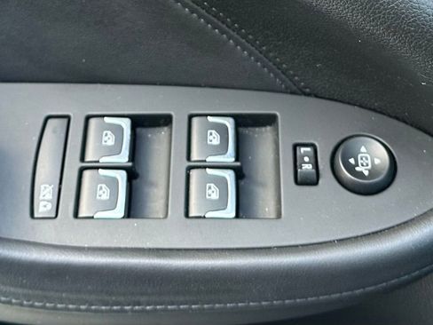 Used 2018 Cadillac CTS Luxury image 11