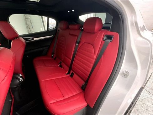 Used 2025 Alfa Romeo Stelvio Sprint w/ Veloce Package image 35
