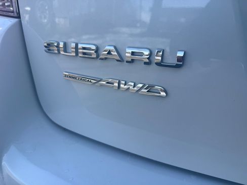 Used 2022 Subaru Impreza 2.0i Limited image 22