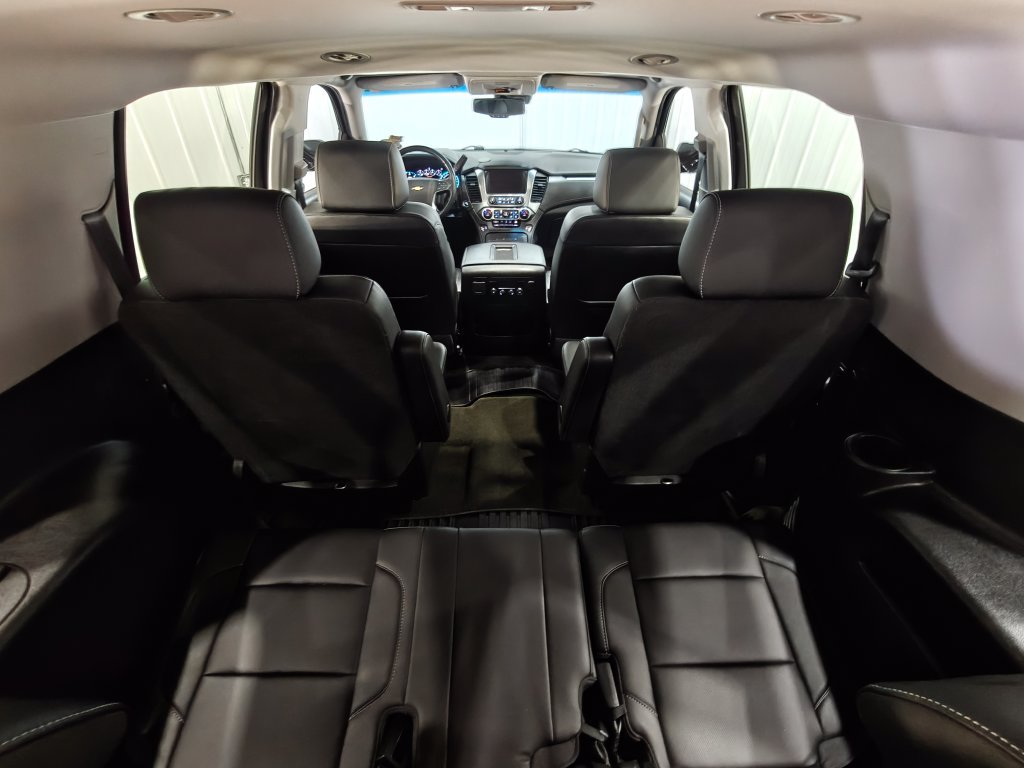 Used 2018 Chevrolet Suburban Premier w/ RST Edition AWD/4WD image 34