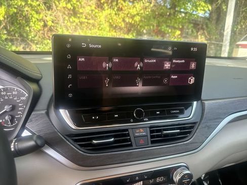 Used 2025 Nissan Altima 2.5 SL AWD/4WD image 19