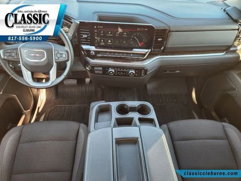 Used 2025 GMC Sierra 1500 Elevation image 2